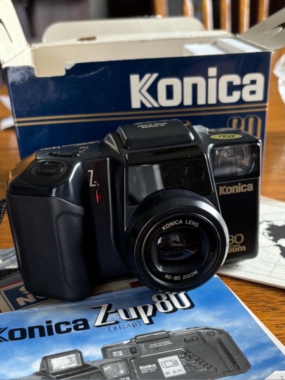 Vintage KONICA Z-Up 80 35mm Film Point and Shoot Camera